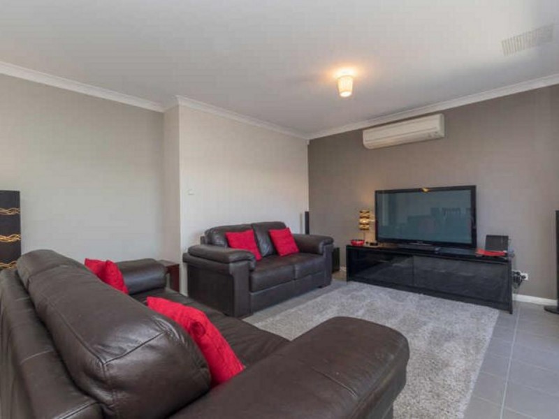 38B Raleigh Street, Carlisle WA 6101