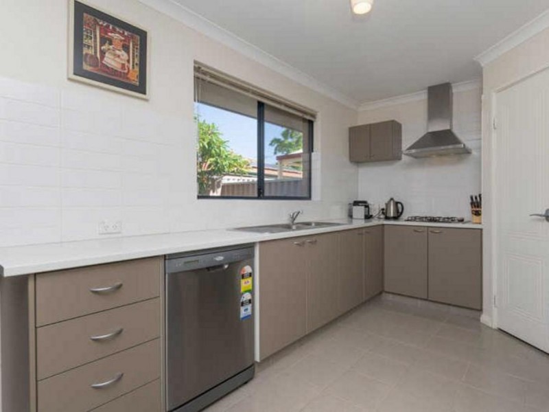 38B Raleigh Street, Carlisle WA 6101