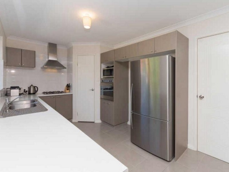 38B Raleigh Street, Carlisle WA 6101