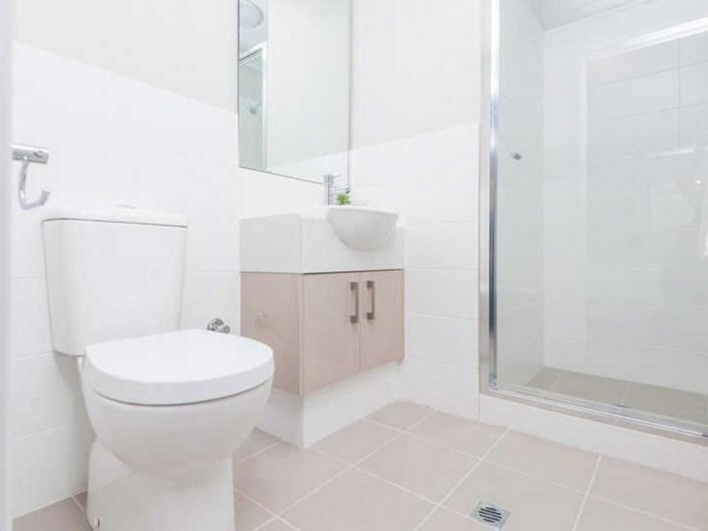 8/203 Belmont Avenue, Cloverdale WA 6105