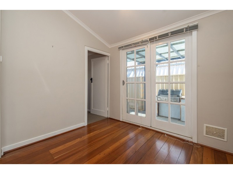 109A Raleigh Street, Carlisle WA 6101