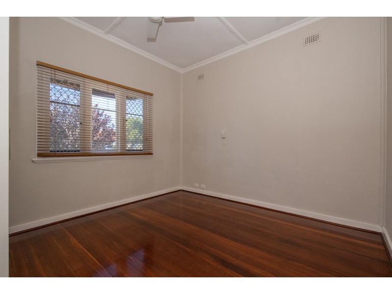 109A Raleigh Street, Carlisle WA 6101