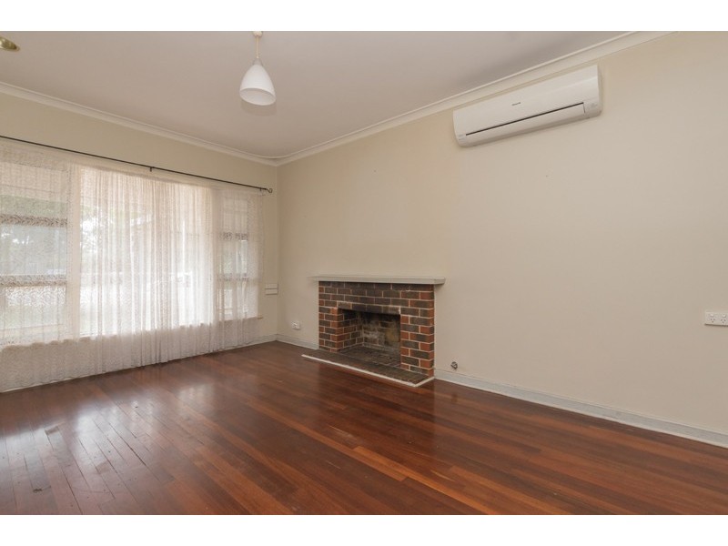 8 Hutchison Street, Rivervale WA 6103