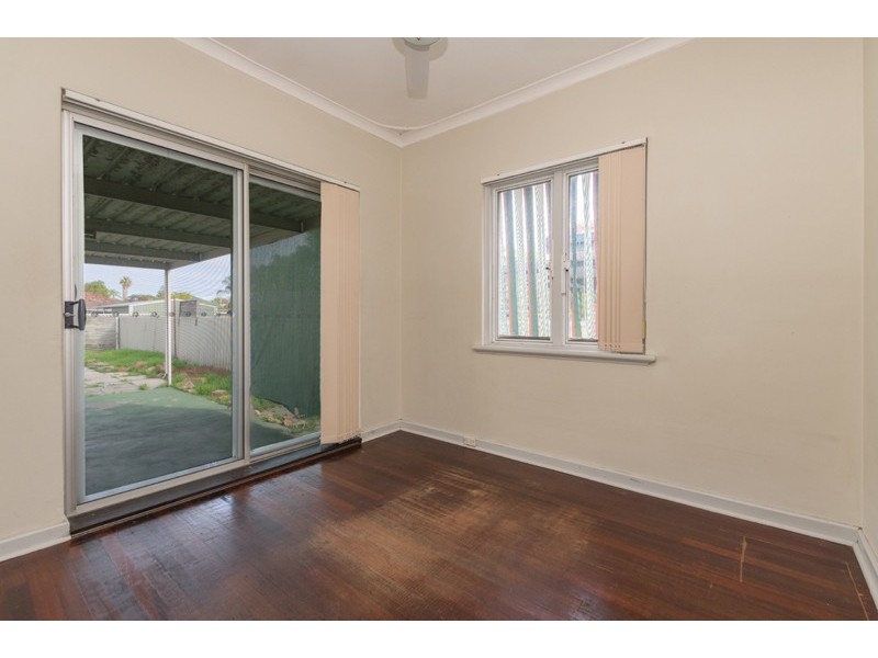 8 Hutchison Street, Rivervale WA 6103