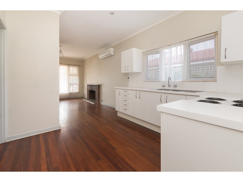 8 Hutchison Street, Rivervale WA 6103