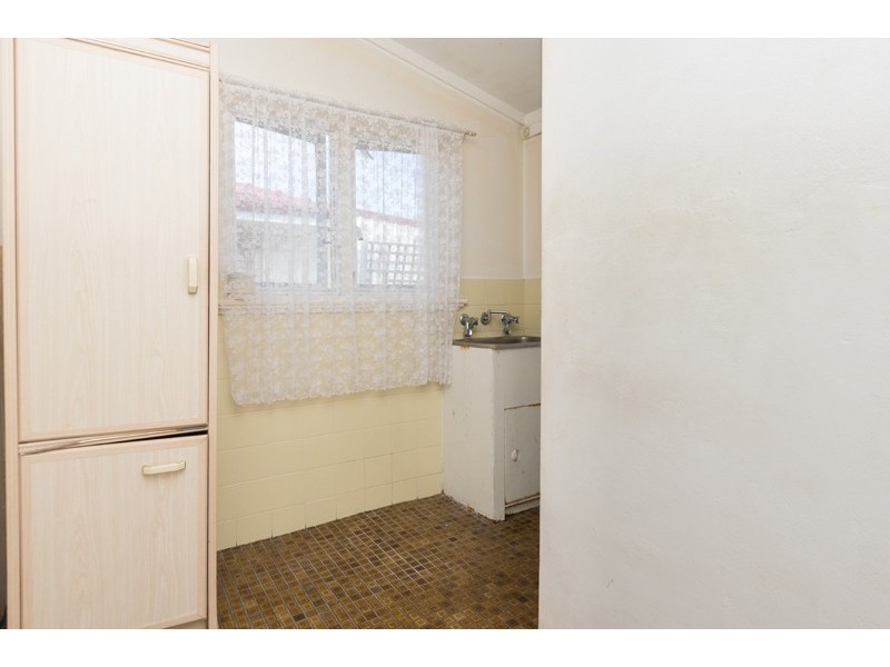 8 Hutchison Street, Rivervale WA 6103