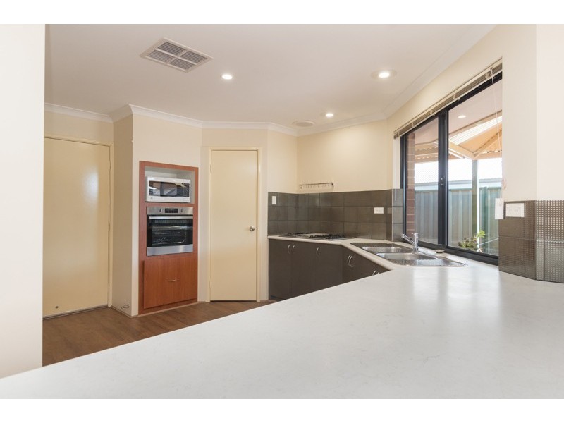 62 Larwood Crescent, High Wycombe WA 6057