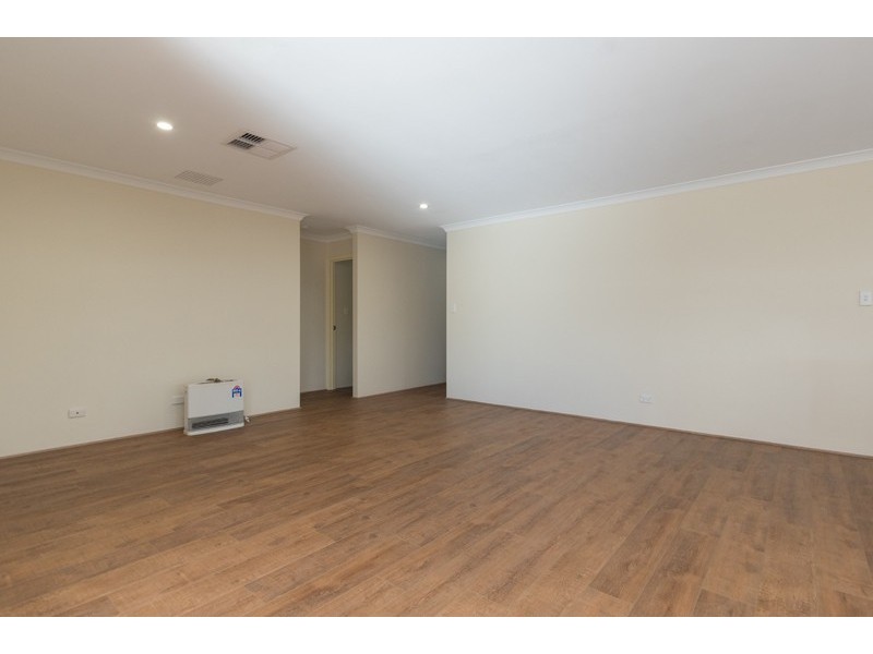 62 Larwood Crescent, High Wycombe WA 6057