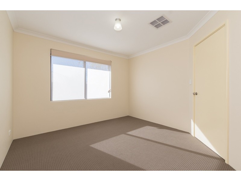 62 Larwood Crescent, High Wycombe WA 6057