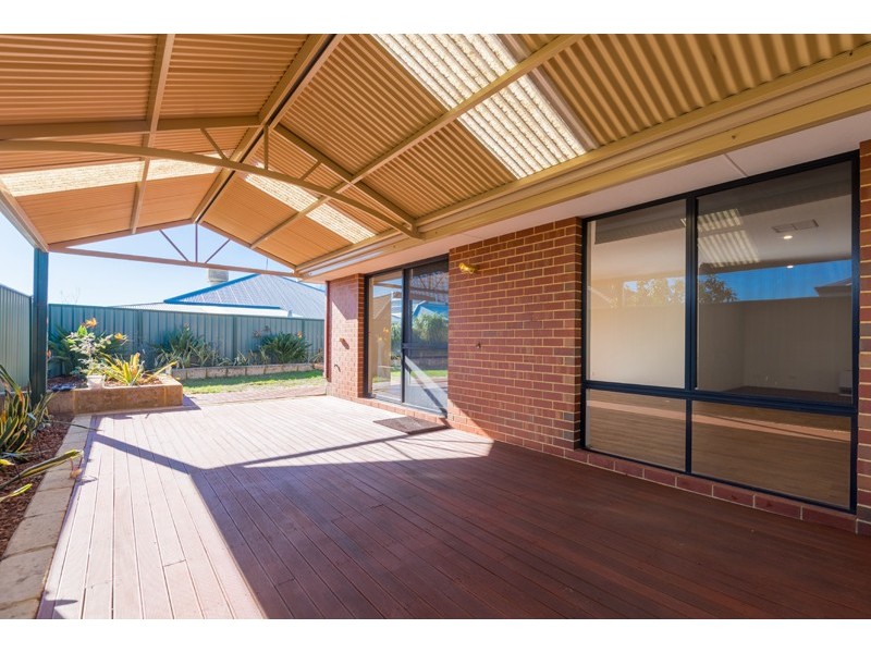 62 Larwood Crescent, High Wycombe WA 6057