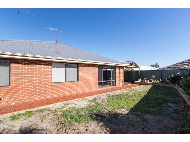 62 Larwood Crescent, High Wycombe WA 6057