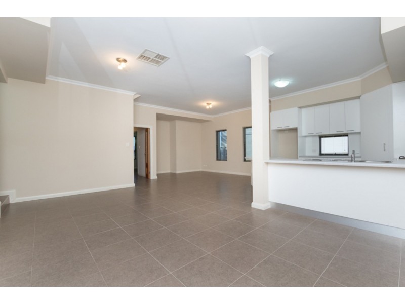 1/42 Gladstone Road, Rivervale WA 6103