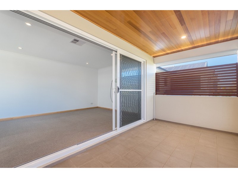 11 Gladstone Road, Rivervale WA 6103