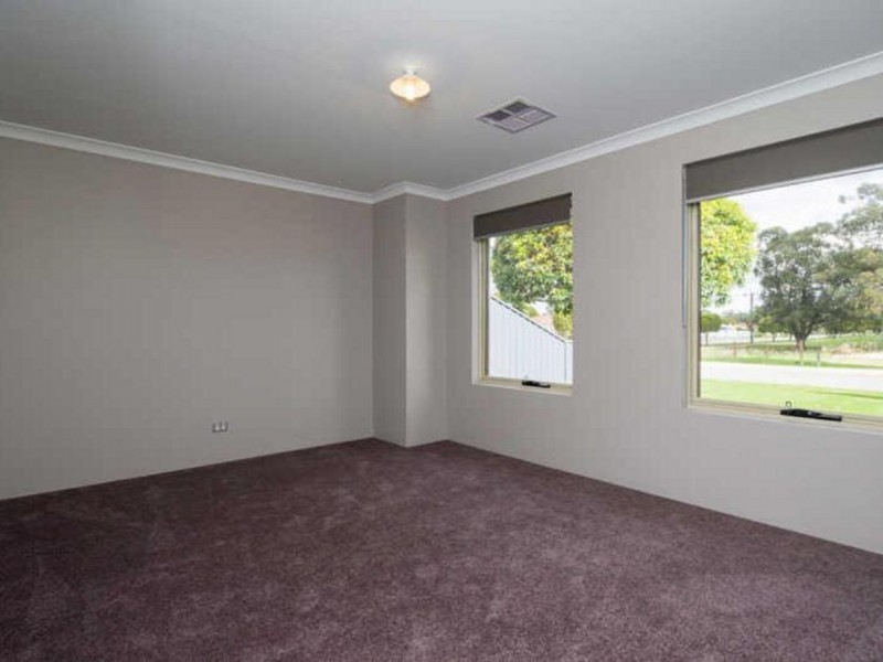 307B Fisher Street, Cloverdale WA 6105