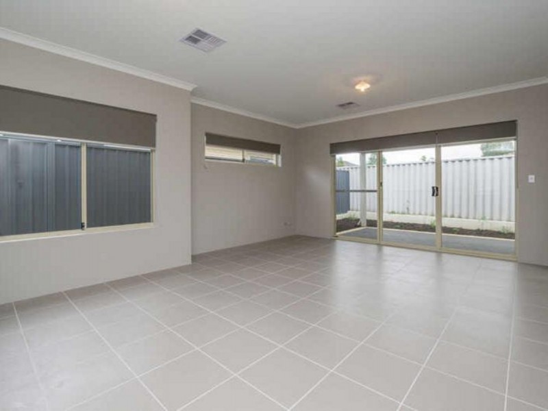 307B Fisher Street, Cloverdale WA 6105