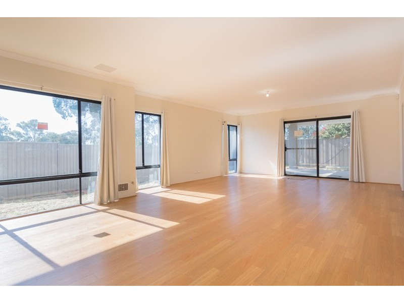2A Stratford Place, Bentley WA 6102