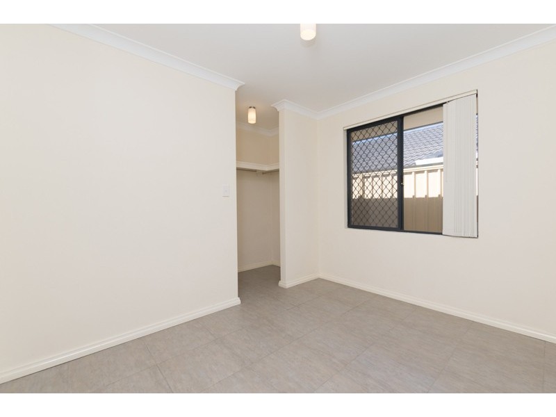 1/250 George Street, Queens Park WA 6107