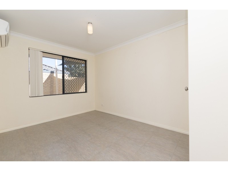 1/250 George Street, Queens Park WA 6107