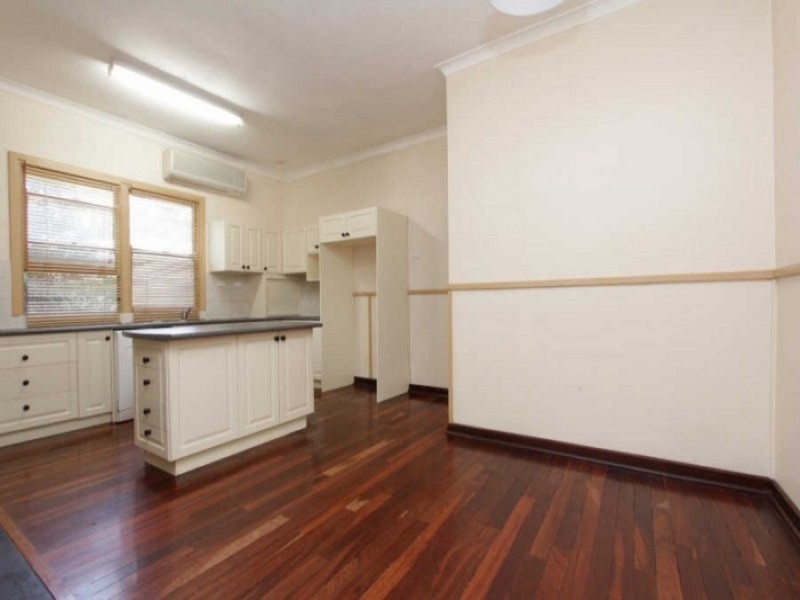 13 Toorak Road, Rivervale WA 6103