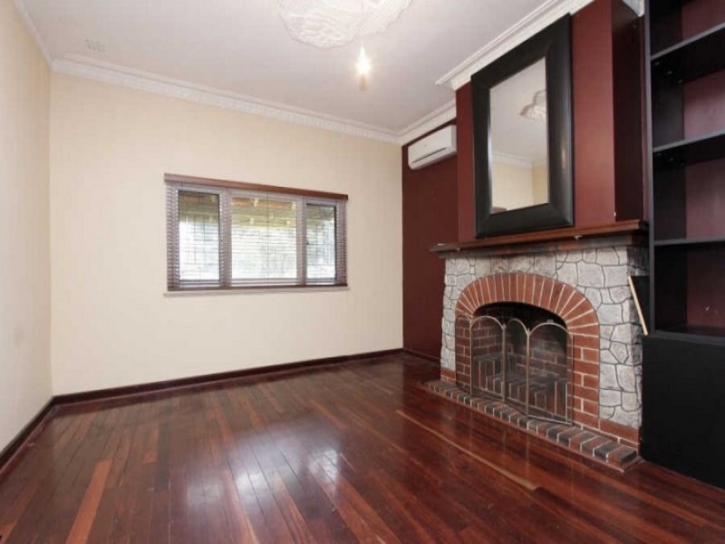 13 Toorak Road, Rivervale WA 6103