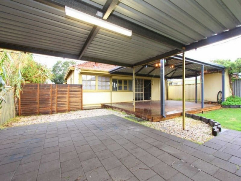 13 Toorak Road, Rivervale WA 6103