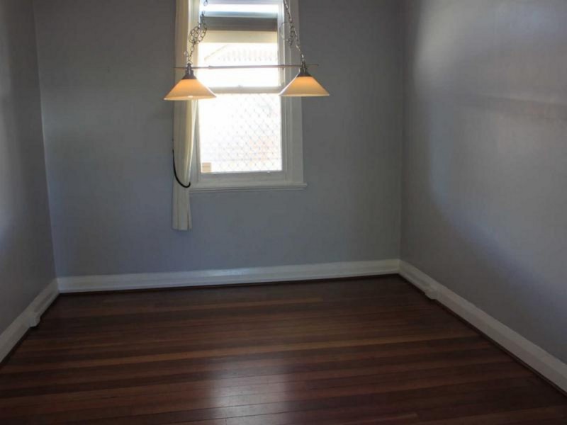 27A Raleigh Street, Carlisle WA 6101