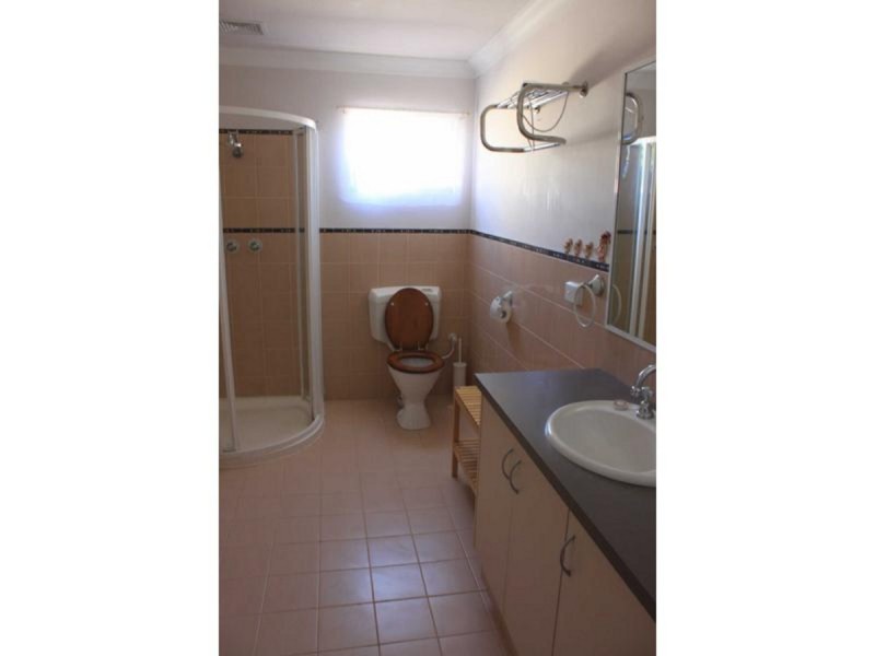 27A Raleigh Street, Carlisle WA 6101