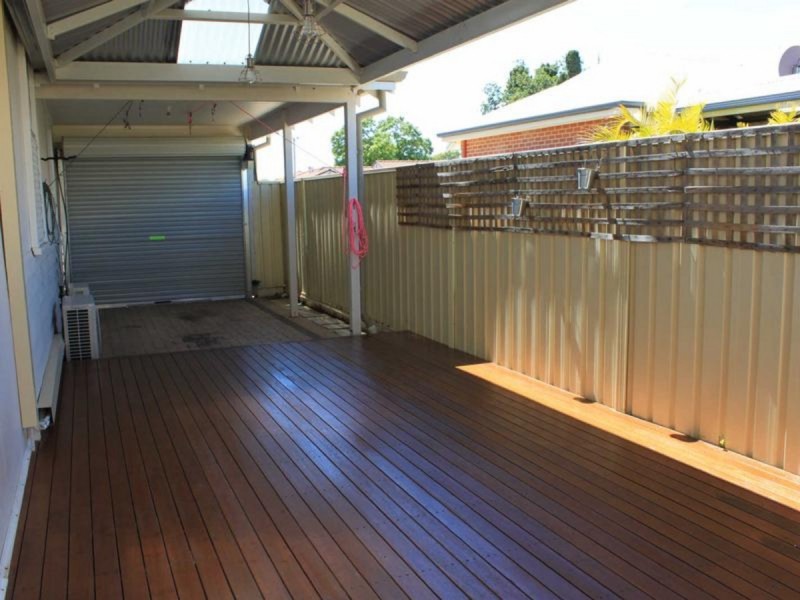 27A Raleigh Street, Carlisle WA 6101