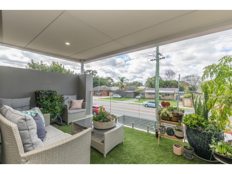 4/316 Hardey Road, Cloverdale WA 6105