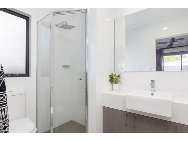 4/316 Hardey Road, Cloverdale WA 6105