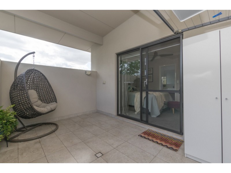 4/316 Hardey Road, Cloverdale WA 6105