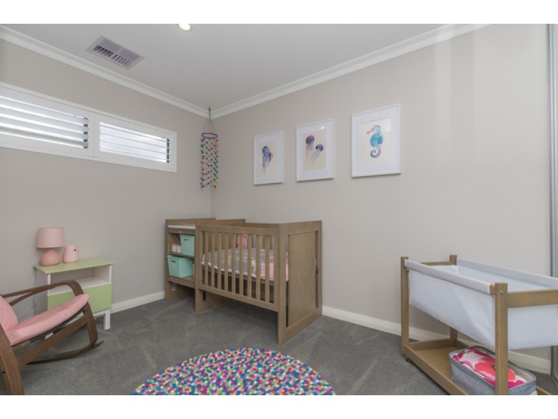 4/316 Hardey Road, Cloverdale WA 6105