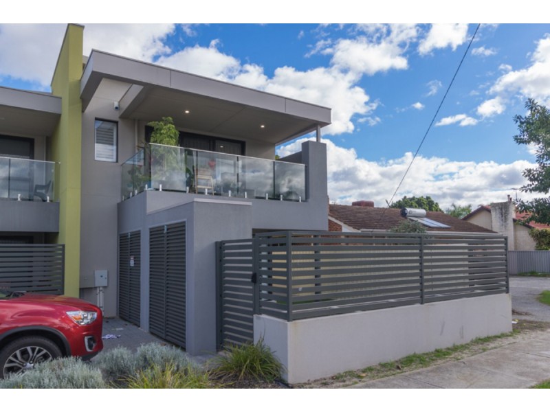 4/316 Hardey Road, Cloverdale WA 6105