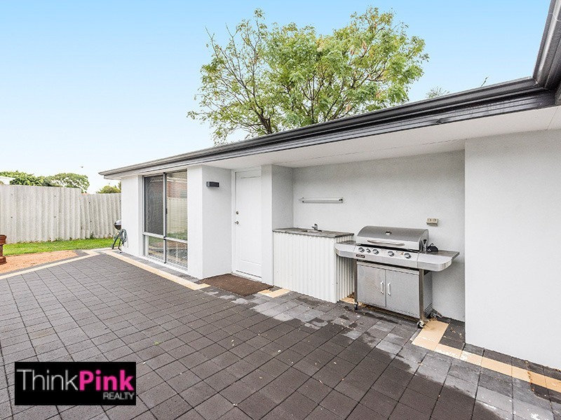 2/23 Gibbs Street, Rivervale WA 6103