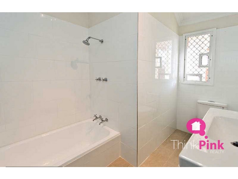 394 Knutsford Avenue, Kewdale WA 6105