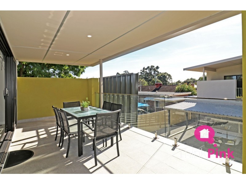 8/316 Hardey Road, Cloverdale WA 6105