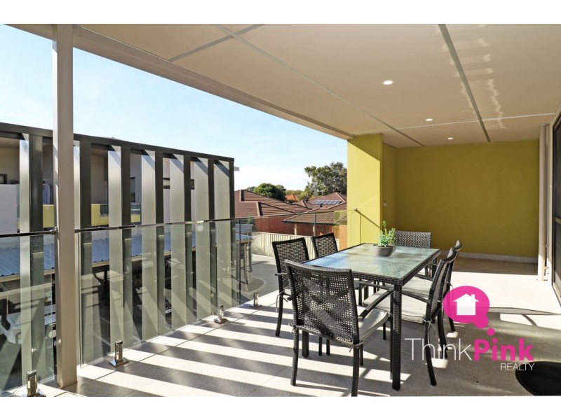 8/316 Hardey Road, Cloverdale WA 6105