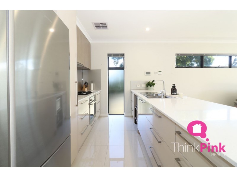 8/316 Hardey Road, Cloverdale WA 6105
