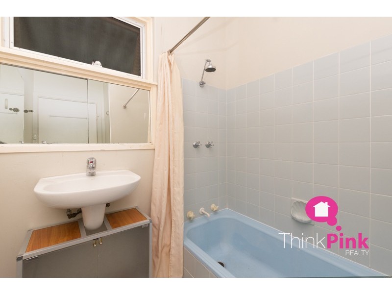 8 Hutchison Street, Rivervale WA 6103