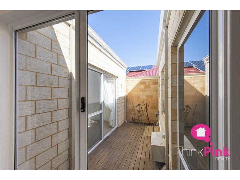 28 Sweetgum Way, Piara Waters WA 6112