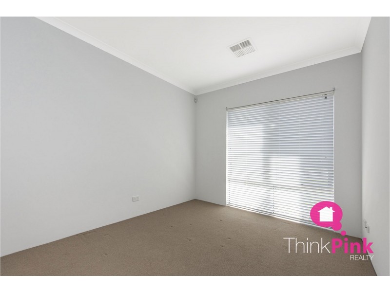 28 Sweetgum Way, Piara Waters WA 6112