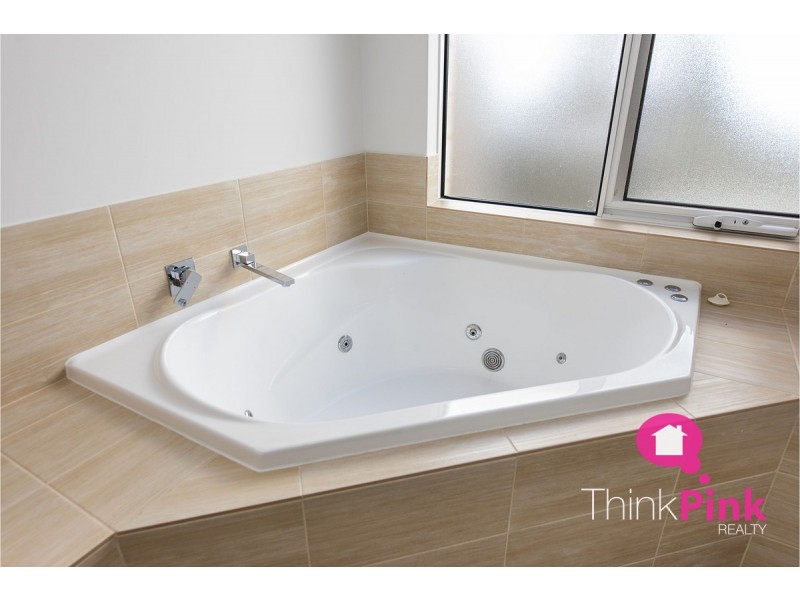 28 Sweetgum Way, Piara Waters WA 6112