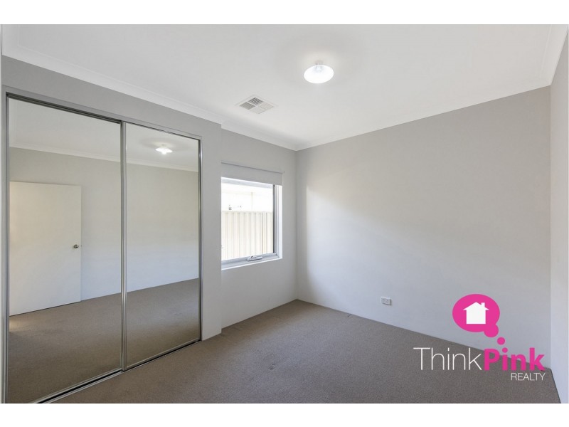 28 Sweetgum Way, Piara Waters WA 6112