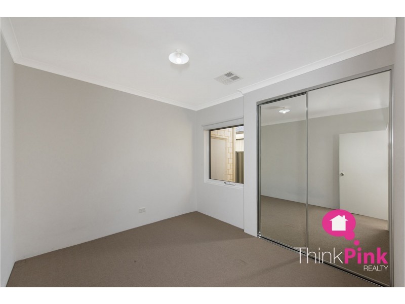 28 Sweetgum Way, Piara Waters WA 6112