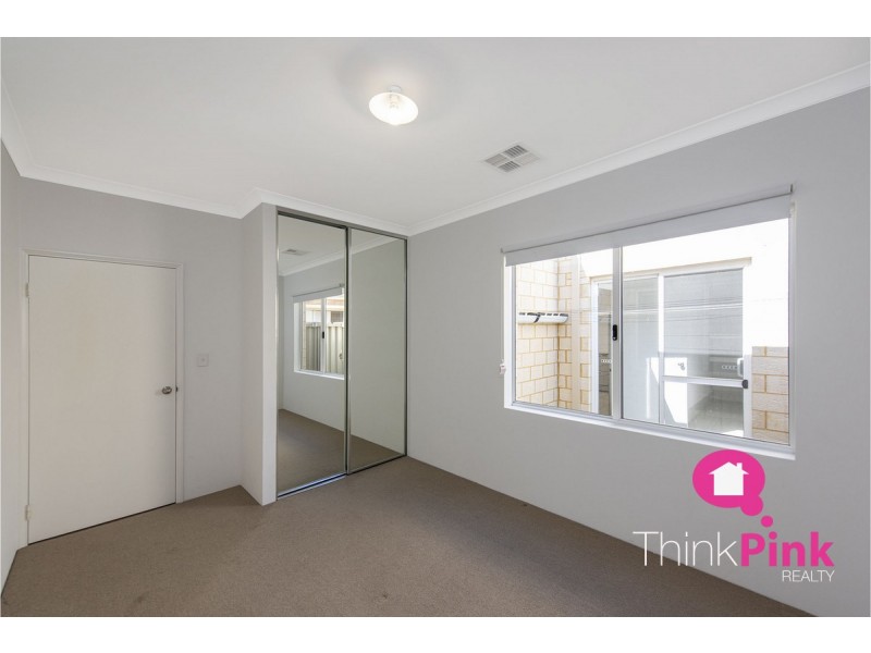 28 Sweetgum Way, Piara Waters WA 6112