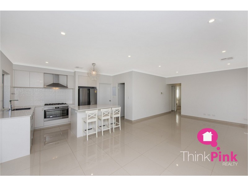 28 Sweetgum Way, Piara Waters WA 6112