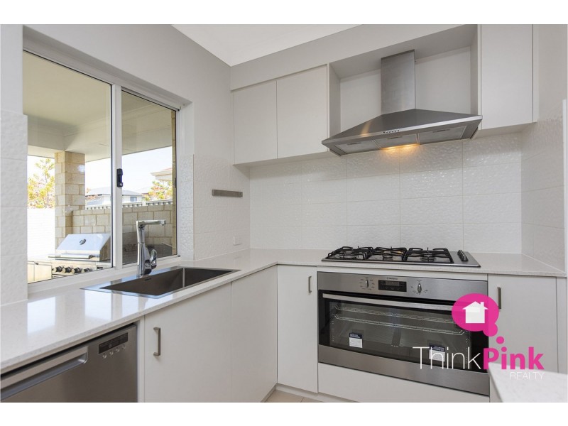 28 Sweetgum Way, Piara Waters WA 6112