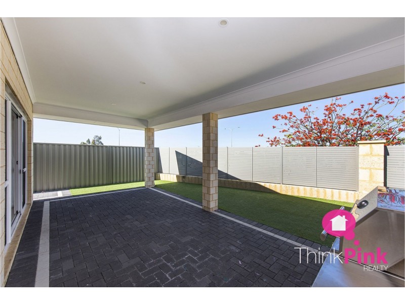 28 Sweetgum Way, Piara Waters WA 6112