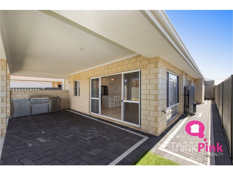 28 Sweetgum Way, Piara Waters WA 6112
