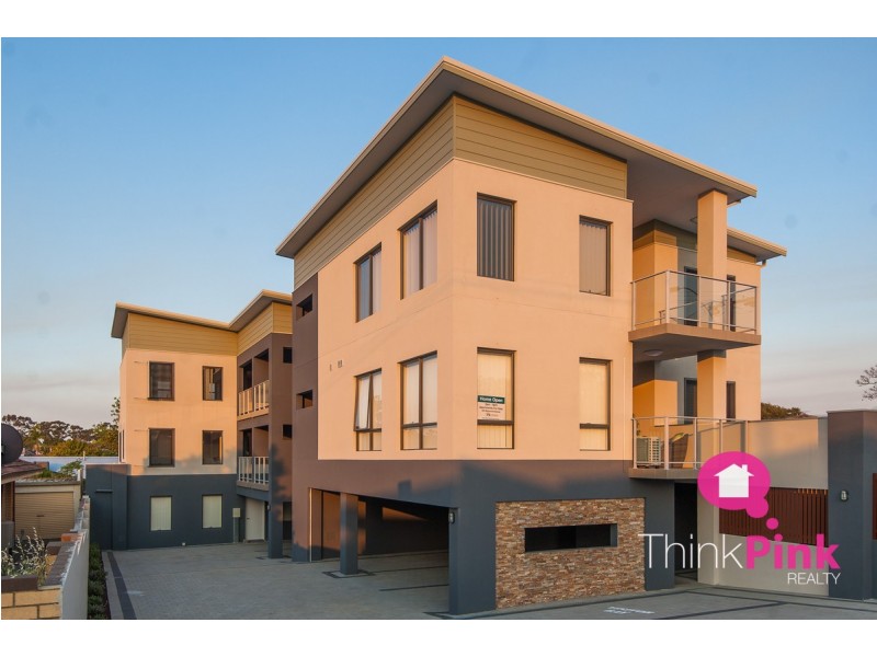 4/203 Belmont Avenue, Cloverdale WA 6105